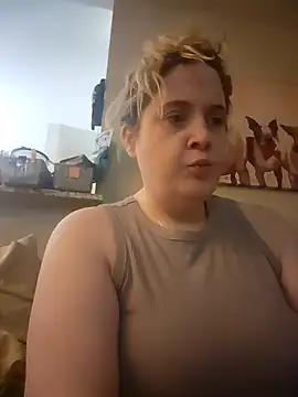 Hleigh327 online show from 03-18-25, 03:23