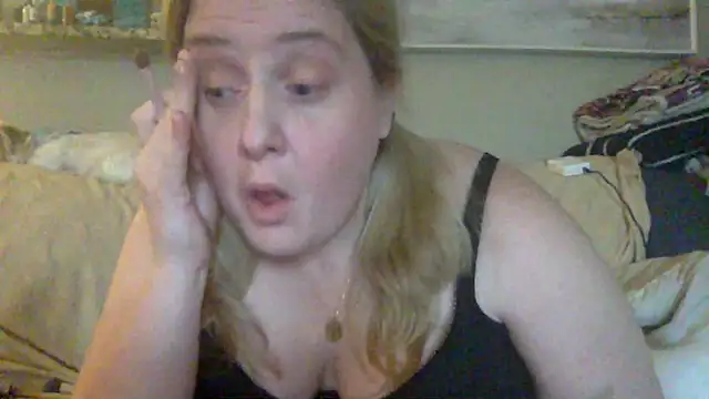Hleigh327 online show from 06-02-26, 05:35