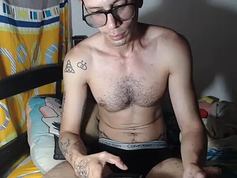 alisterxxx online show from 11-24-25, 08:20