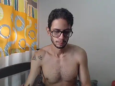 alisterxxx online show from 04-15-26, 02:10