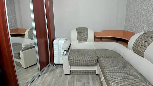 Snapshot of Marrymepls chatting on 02-01-26, 01:31 Marrymepls online show from 02-01-26, 01:31