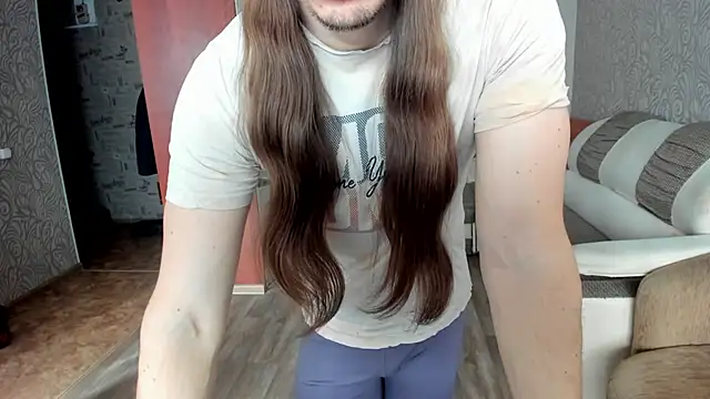 Snapshot of Marrymepls chatting on 03-28-26, 02:45 Marrymepls online show from 03-28-26, 02:45