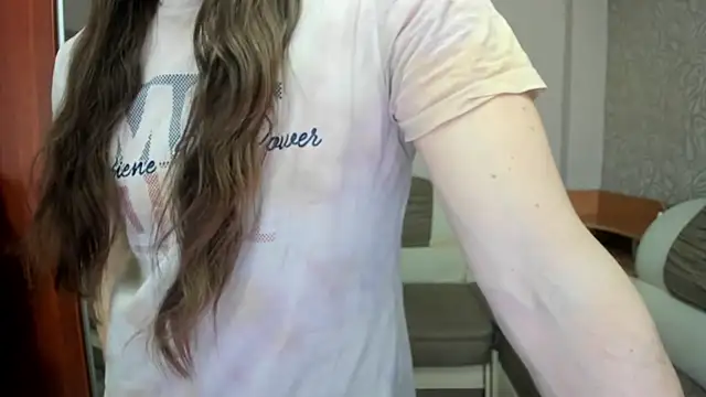 Snapshot of Marrymepls chatting on 02-27-26, 06:46 Marrymepls online show from 02-27-26, 06:46