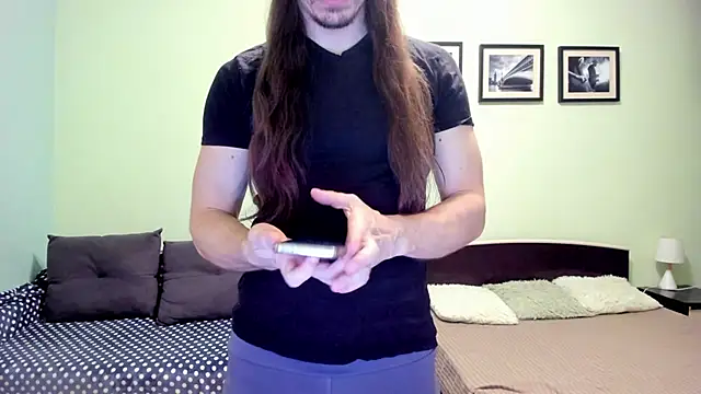 Snapshot of Marrymepls chatting on 04-08-26, 03:24 Marrymepls online show from 04-08-26, 03:24