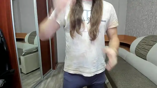 Marrymepls online show from 10-21-25, 08:30