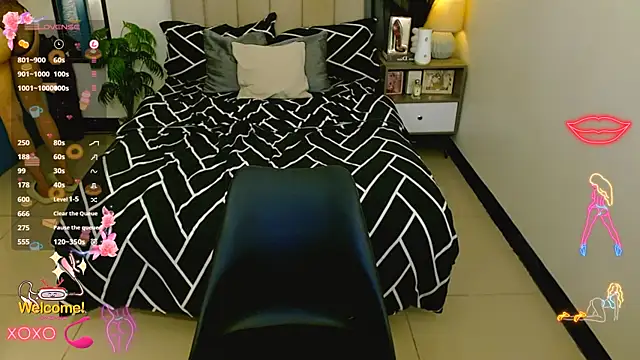 LUSCIOUSKIM online show from 10-09-25, 03:18