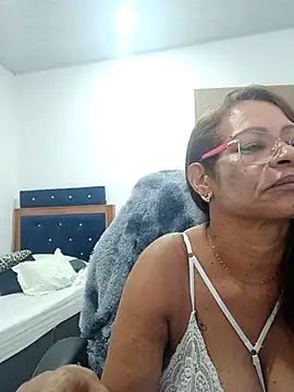 BustyMilf  online show from 10-09-25, 01:11