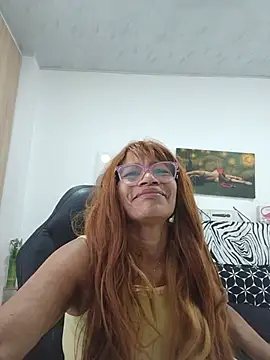 BustyMilf  online show from 07-04-26, 12:00