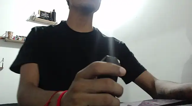 Snapshot of stevenosori chatting on 02-16-25, 12:19 stevenosori online show from 02-16-25, 12:19