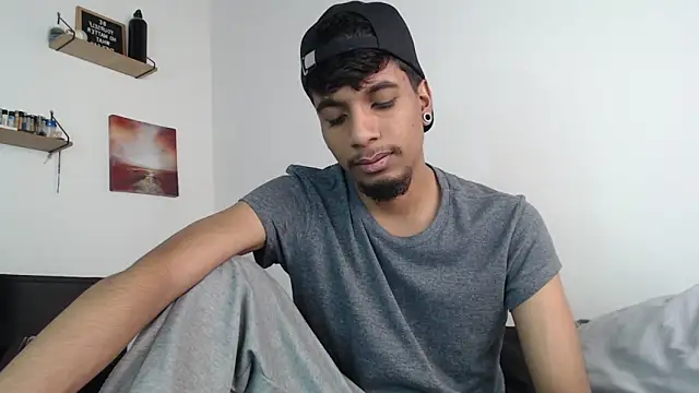 Snapshot of stevenosori chatting on 10-01-25, 04:44 stevenosori online show from 10-01-25, 04:44