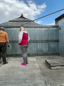 SabinaSweety online show from 04-11-26, 01:04