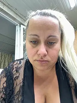 Snapshot of SabinaSweety chatting on 09-26-25, 06:04 SabinaSweety online show from 09-26-25, 06:04