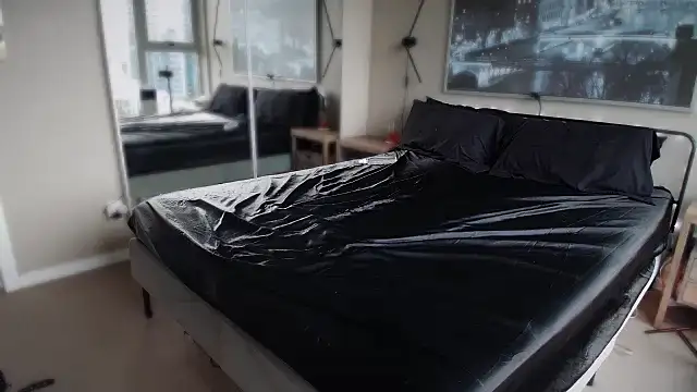 MikyFoxx online show from 11-14-25, 10:46