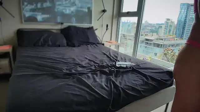 MikyFoxx online show from 10-16-25, 06:27