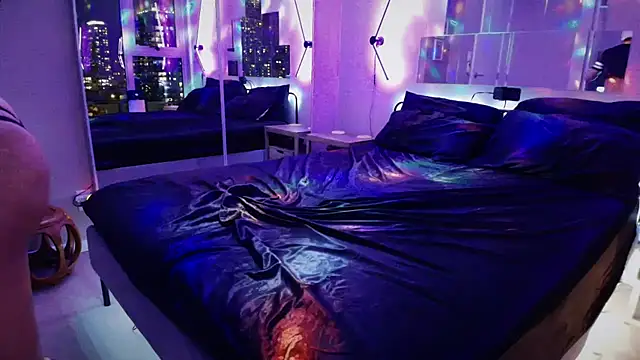 MikyFoxx online show from 11-11-25, 03:56