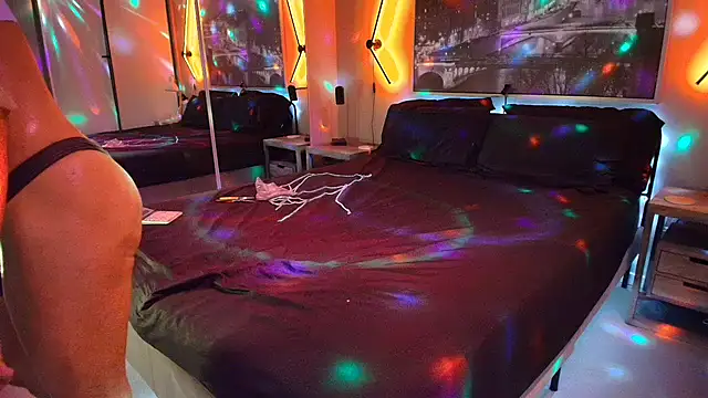 MikyFoxx online show from 01-13-26, 06:50