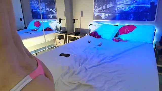 MikyFoxx online show from 02-27-25, 07:30