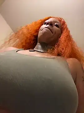 Snapshot of MzParker chatting on 01-09-25, 04:28 MzParker online show from 01-09-25, 04:28