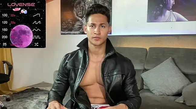 Snapshot of BenjaminCooperk chatting on 03-15-25, 10:55 BenjaminCooperk online show from 03-15-25, 10:55
