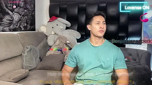 Snapshot of BenjaminCooperk chatting on 04-06-26, 06:58 BenjaminCooperk online show from 04-06-26, 06:58