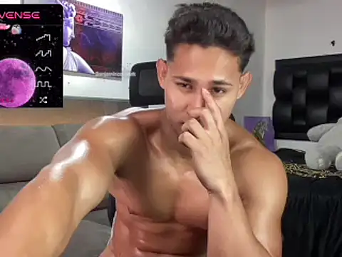 Snapshot of BenjaminCooperk chatting on 03-01-25, 11:17 BenjaminCooperk online show from 03-01-25, 11:17