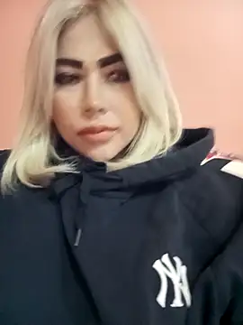 HorneyKitten online show from 10-11-25, 01:06