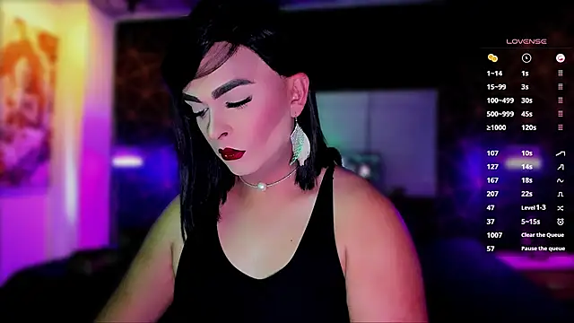 any sophia online show from 11-06-25, 04:44