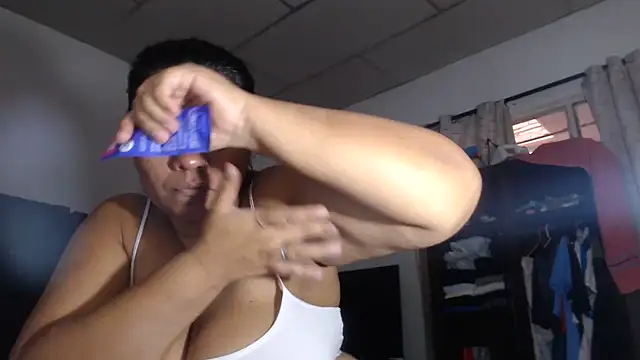 adrixxx38 online show from 02-06-26, 09:44