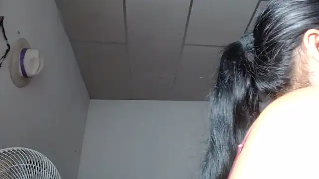 adrixxx38 online show from 12-04-25, 02:32