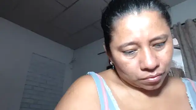 adrixxx38 online show from 12-22-25, 04:40