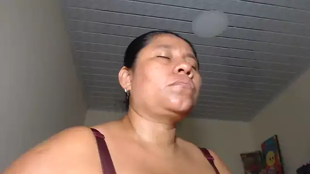 adrixxx38 online show from 10-24-25, 07:07