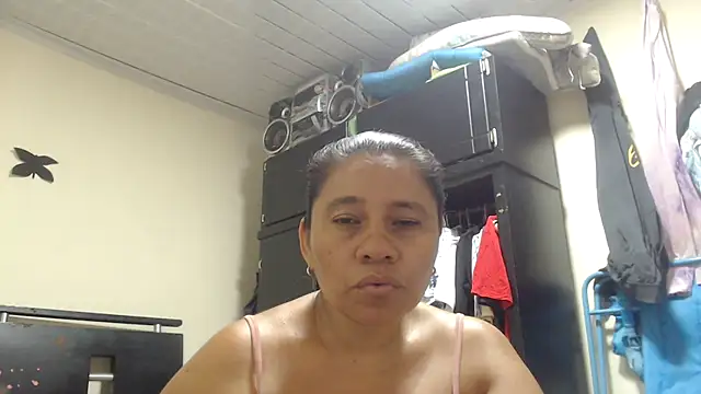 adrixxx38 online show from 04-21-26, 08:15