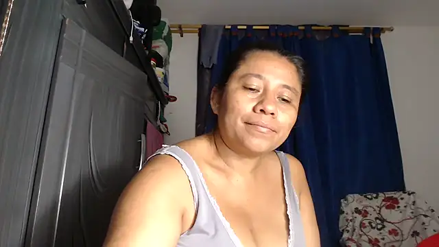 adrixxx38 online show from 04-03-26, 07:37