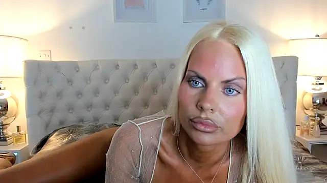 Snapshot of JessicaJames23 chatting on 05-29-26, 04:46 JessicaJames23 online show from 05-29-26, 04:46