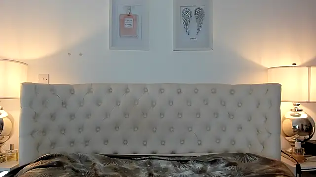 Snapshot of JessicaJames23 chatting on 06-06-26, 11:15 JessicaJames23 online show from 06-06-26, 11:15