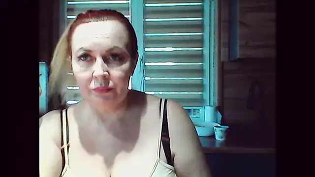 Snapshot of FreeMyFire chatting on 03-19-25, 01:32 FreeMyFire online show from 03-19-25, 01:32