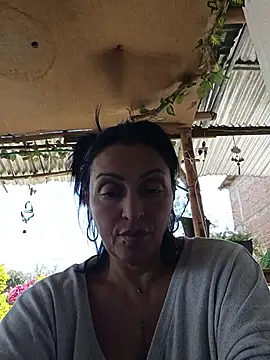 zullyxhot online show from 06-11-26, 05:21
