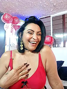 Snapshot of zullyxhot chatting on 09-17-25, 09:50 zullyxhot online show from 09-17-25, 09:50