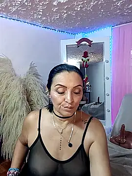 zullyxhot online show from 12-22-25, 09:37