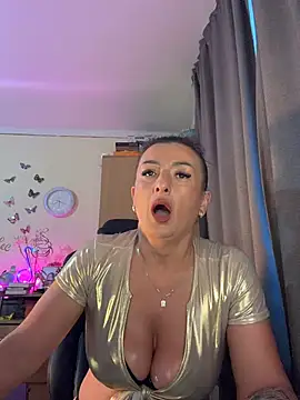 Snapshot of Hotangel75 chatting on 06-26-26, 05:35 Hotangel75 online show from 06-26-26, 05:35