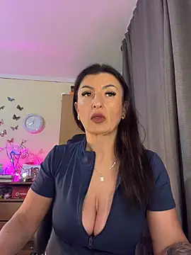 Snapshot of Hotangel75 chatting on 06-16-26, 05:07 Hotangel75 online show from 06-16-26, 05:07
