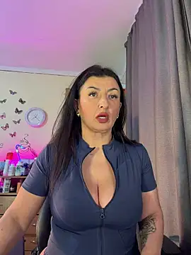 Snapshot of Hotangel75 chatting on 02-26-26, 09:42 Hotangel75 online show from 02-26-26, 09:42