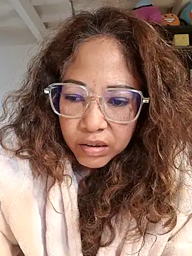 Snapshot of mila38 chatting on 05-29-26, 07:14 mila38 online show from 05-29-26, 07:14