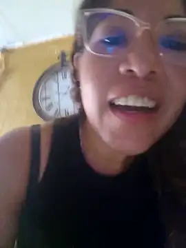 mila38 online show from 10-31-25, 09:39