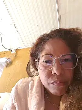 Snapshot of mila38 chatting on 05-18-26, 10:53 mila38 online show from 05-18-26, 10:53