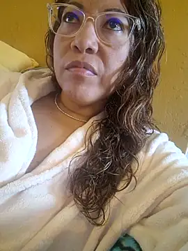 mila38 online show from 10-21-25, 08:47