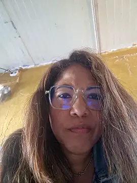 mila38 online show from 05-05-26, 10:40