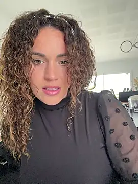 Clara-xoxo online show from 04-02-26, 08:54