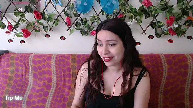 Snapshot of Jack_Emily1 chatting on 11-07-25, 05:39 Jack Emily1 online show from 11-07-25, 05:39