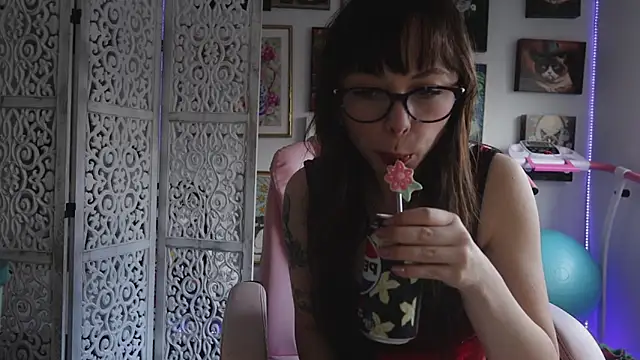 makiyahbelle online show from 06-10-26, 04:35